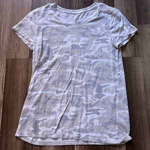 Gap Short Sleeve